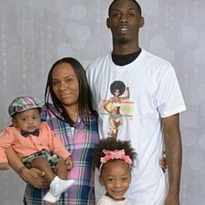 Meet your Posher, Dee dee